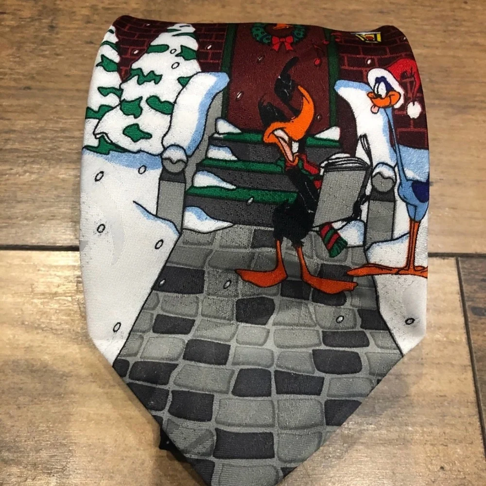Looney Tunes Festive Bugs Bunny Christmas Holiday Tie